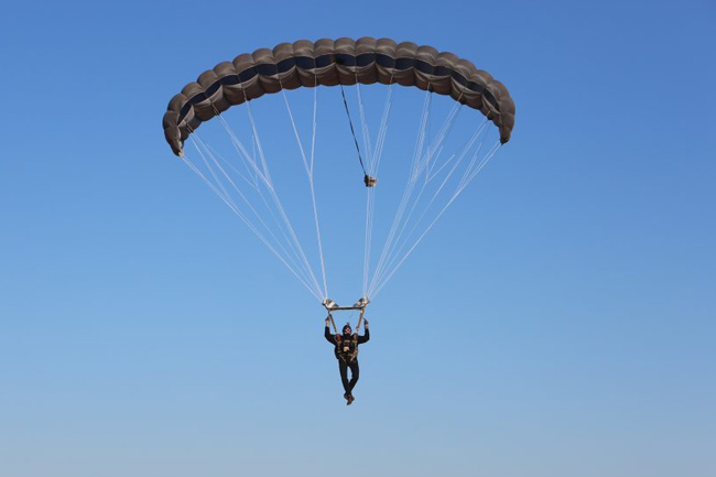 Army soldier dies in parachute accident during training