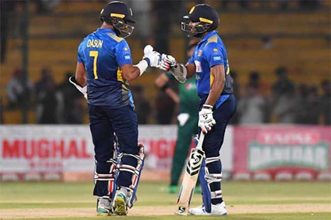 Sri Lanka set Pakistan target of 298
