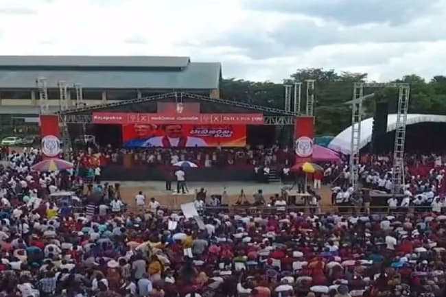 Gotabaya’s maiden rally kicks off at Anuradhapura