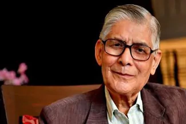 Renowned Hindi author dies in road accident in Sri Lanka