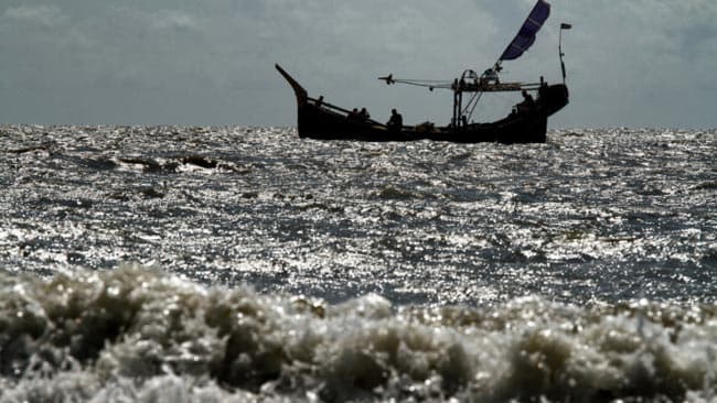 24 Sri Lankan fishers jailed in Bangladesh