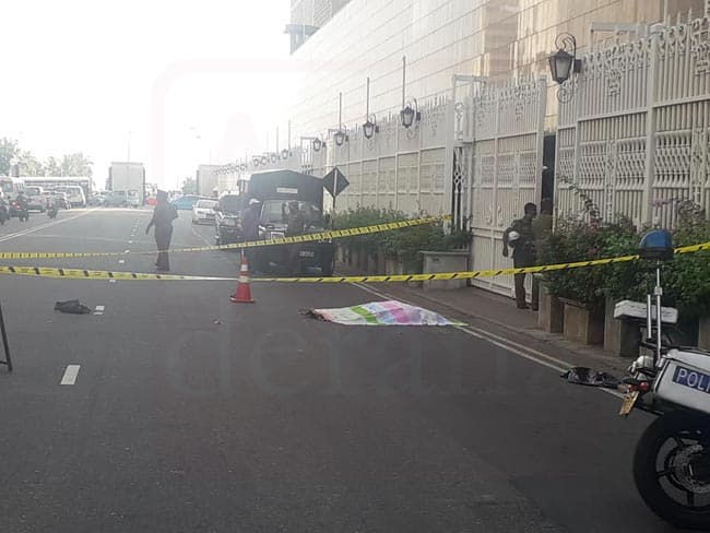 Teen commits suicide by jumping off Central Bank rooftop