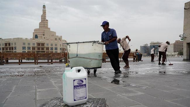 Qatar shuts out foreigners, rolls out stimulus package as COVID-19 cases pass 400