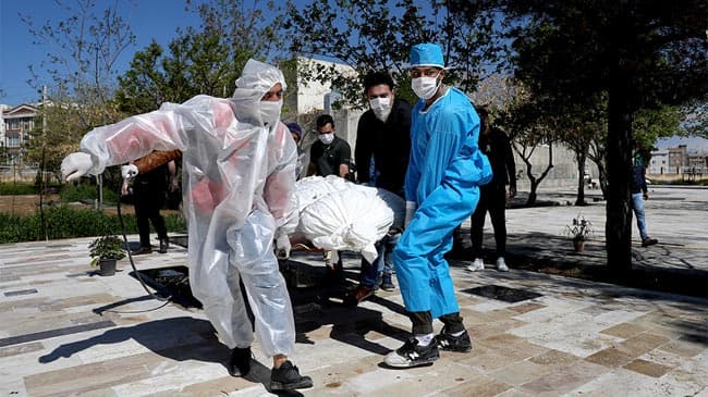 Global coronavirus death toll passes 42,000