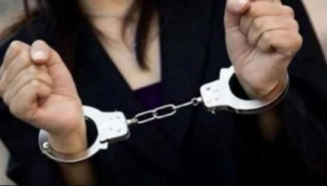 Woman arrested with heroin in Borella
