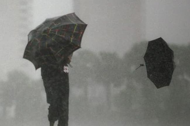 Met. Dept. warns of rough seas, gusty winds & thundershowers