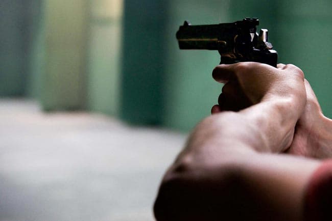 Man gunned down in Maligawatta housing complex