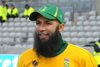 Amla returns as Proteas bat first
