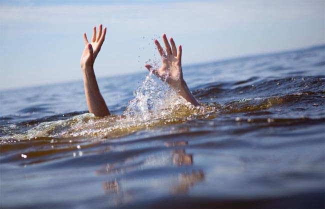 Four including teenagers drown in Wattala sea