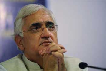 Sri Lanka must devolve more powers to Provinces - India