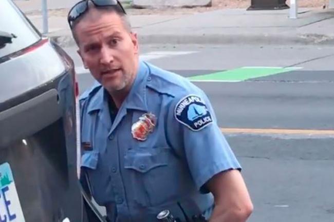 Ex-U.S. cop charged in George Floyd’s death freed on USD 1M bond
