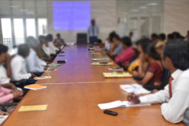 District Secretaries given powers to make COVID-19-related decisions