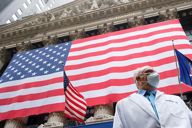 US hits new Covid-19 case record for third straight day