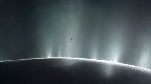 Cassini spacecraft poised to dive beneath Saturn rings