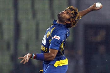 Mendis left out as Pakistan bat in Asia Cup final
