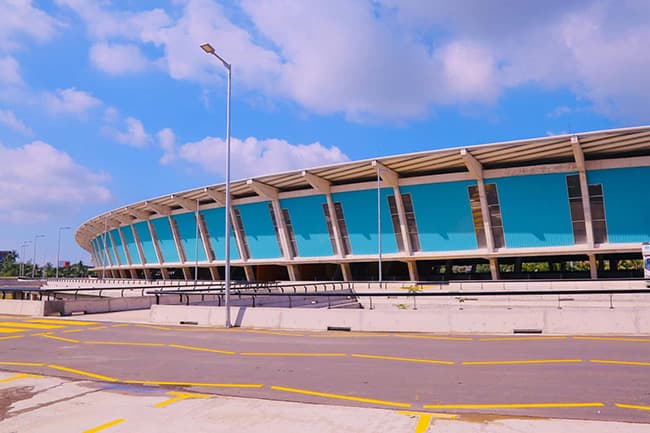 Basil directs authorities to open new Manning Market by next Monday