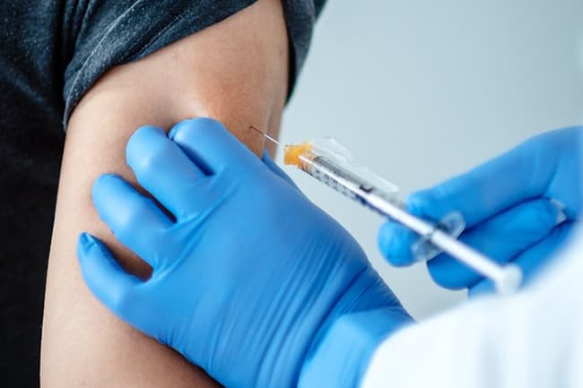 US green-lights Pfizer/BioNTech vaccine; readies Covid-19 inoculation rollout