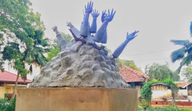 Tamil Nadu leaders slam demolition of Mullivaikkal Memorial at Jaffna Uni.