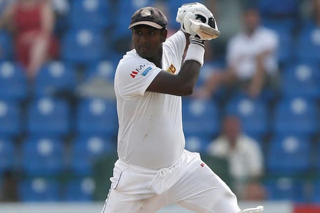 England bowl Sri Lanka out for 381