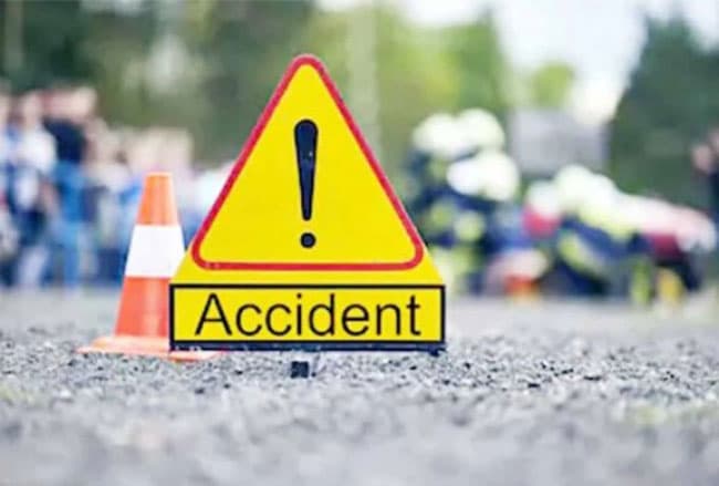 Three men dead after vehicle hits parapet wall