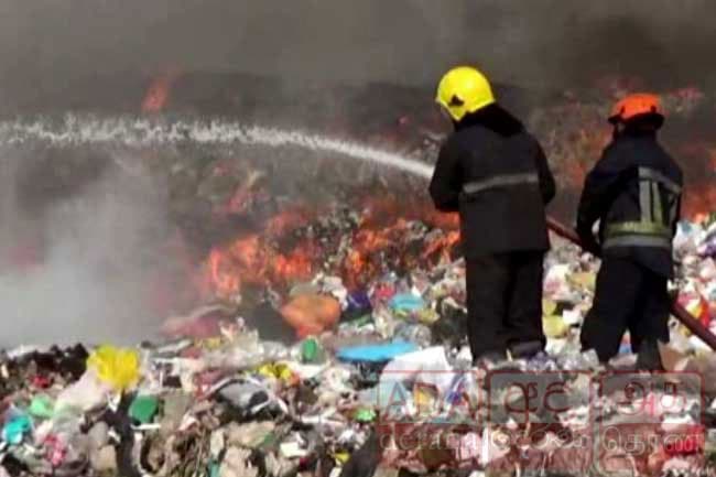 Fire erupts at Kerawalapitiya garbage dump