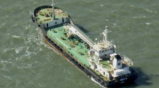 Captain of the hijacked ship calls Ada Derana