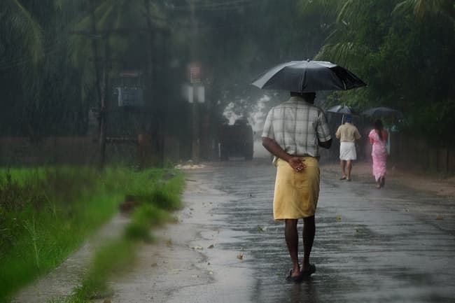 Fairly heavy rainfall expected in some provinces