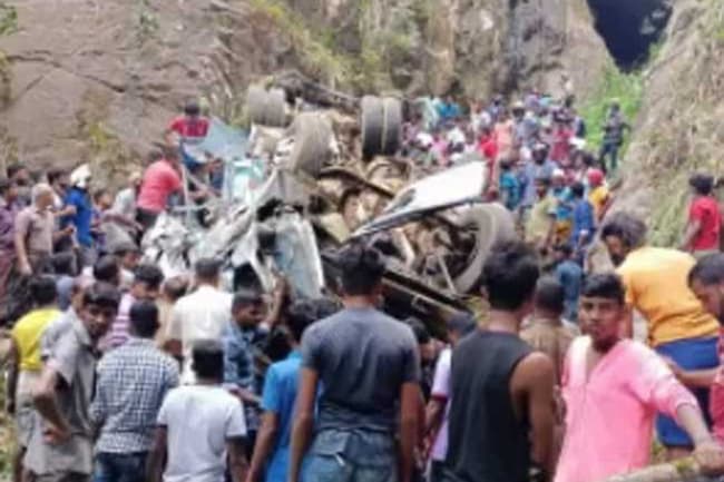 Fourteen dead, dozens injured after bus falls down precipice