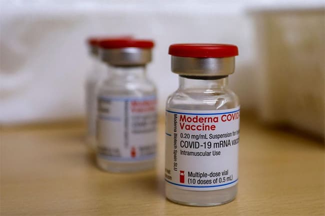 WHO approves Moderna’s COVID-19 vaccine for emergency use
