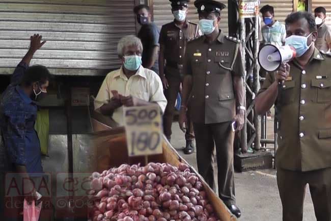 Piliyandala public market closed after more than 100 test positive for Covid-19