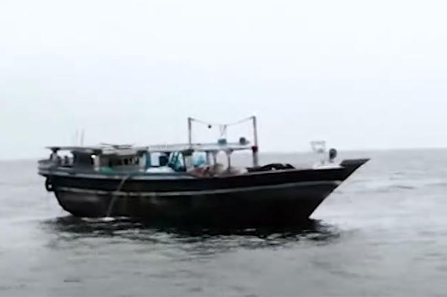 Navy foils another heroin smuggling attempt, apprehends 9 foreign nationals