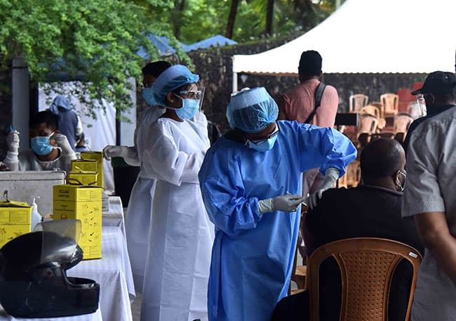 Health experts urge youths to get vaccinated without delay and not be misled by baseless opinions