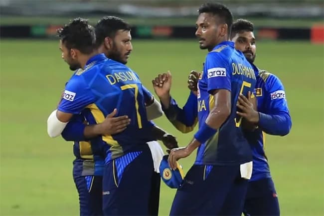 Sri Lanka win first T20 against Oman, take series lead 1-0