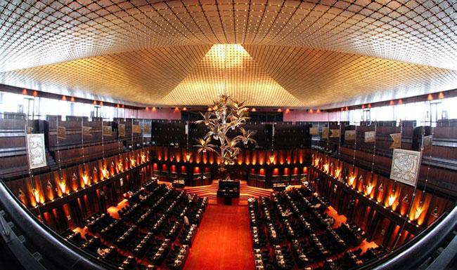 Committee on Public Finance approves amendment to increase borrowing limit