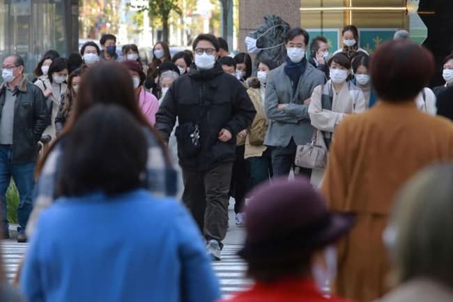 Japan confirms first case of Omicron COVID variant