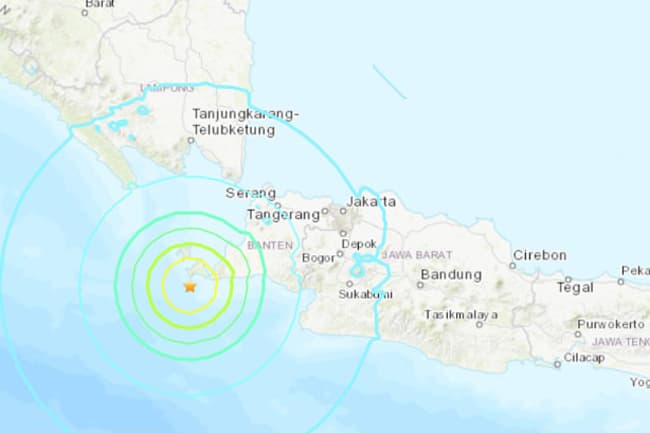 Earthquake of 6.7 magnitude strikes off Indonesia’s Java Island