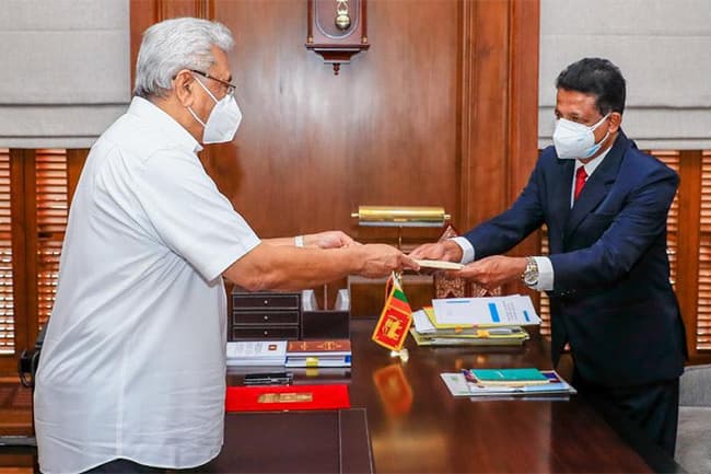 New secretaries appointed to two state ministries