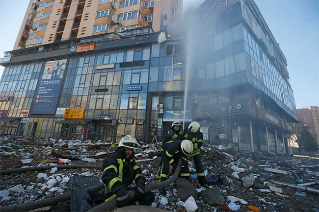 Russia forces capture Ukrainian city amid missile strikes