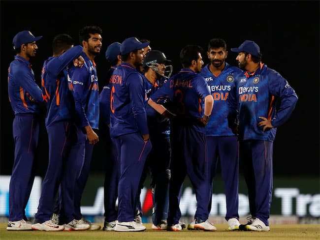 Sri Lanka win toss, opt to bat in 3rd T20I
