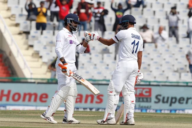 India declares first innings at 574-8 at tea on Day 2 in first Test against SL
