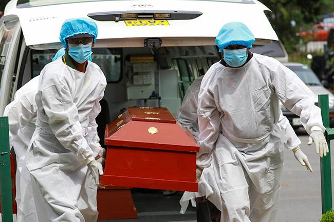 COVID: Three more deaths and 288 new cases confirmed