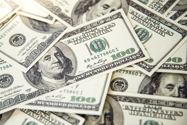 USD selling rate stands close to Rs. 300 at several banks