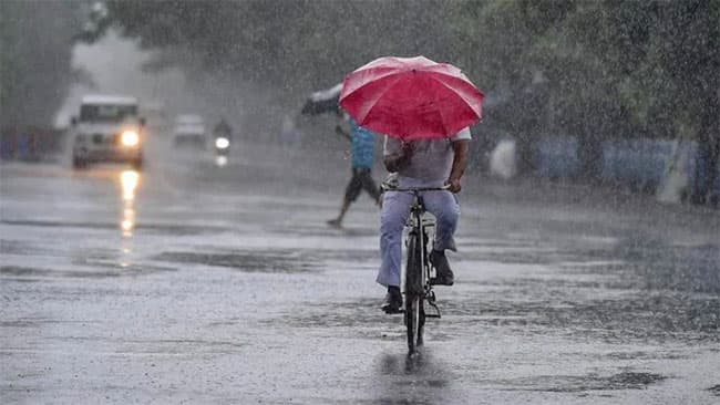 Heavy showers expected in several provinces