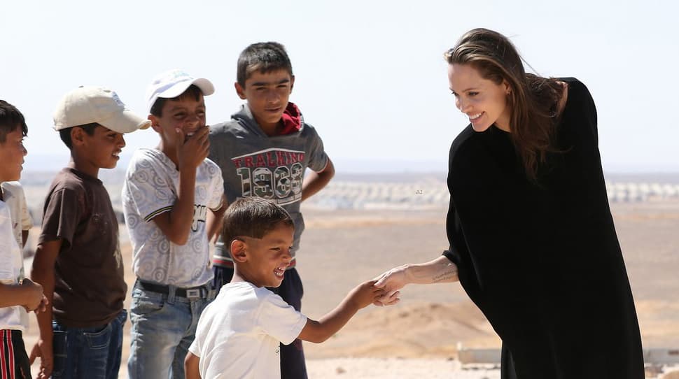 Angelina Jolie meets children at Syrian refugees’ camp