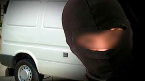 Van robbery at Weliweriya