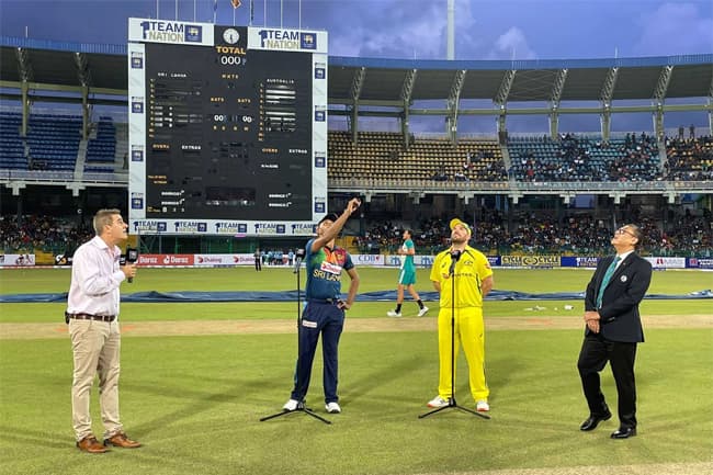 Australia win toss, opt to bowl first against Sri Lanka