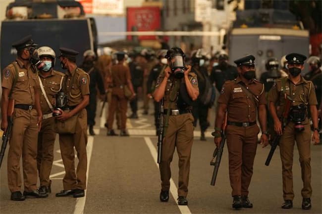 OHCHR urges SL authorities to show restraint in policing of assemblies