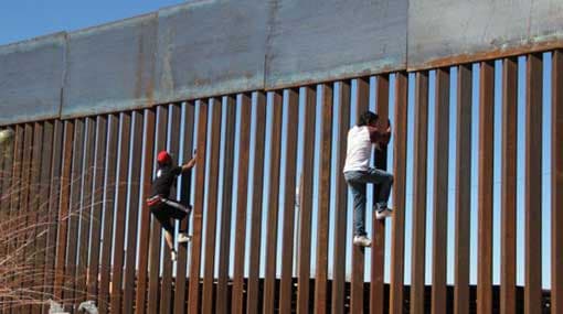 US ‘may split families that cross border’