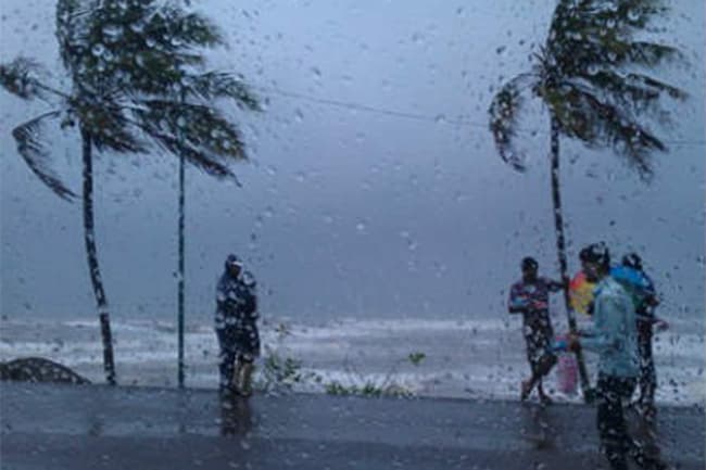 Rainfall, gusty winds to continue in western and southern sea areas