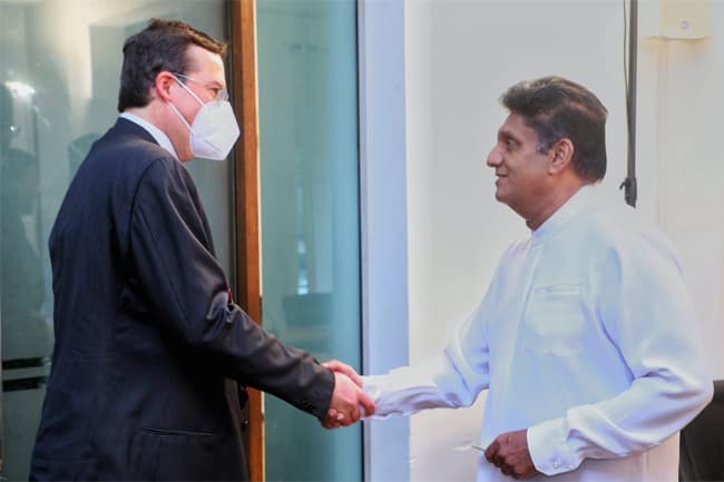 Visiting IMF delegates call on Opposition Leader